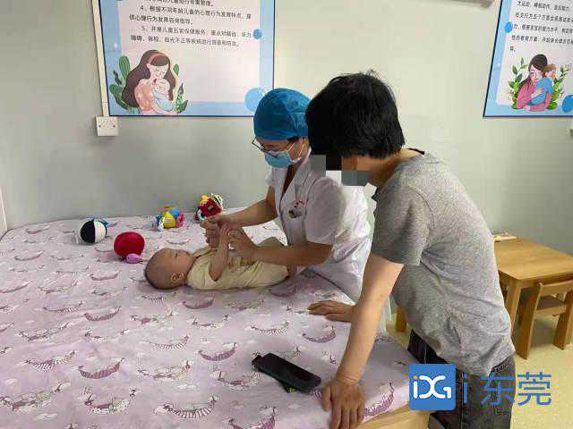 东莞市水乡中心医院将儿保门诊建成了“水族馆”，受到孩子们欢迎
